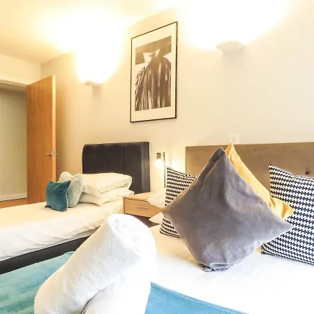 Apartment Tudors Esuites Jq Two Bedrooms *